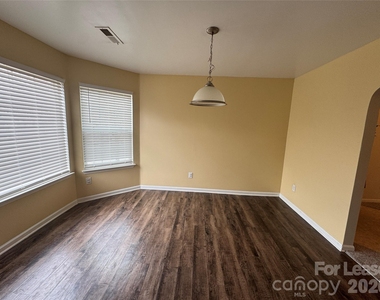 11251 Joe Morrison Lane - Photo Thumbnail 4