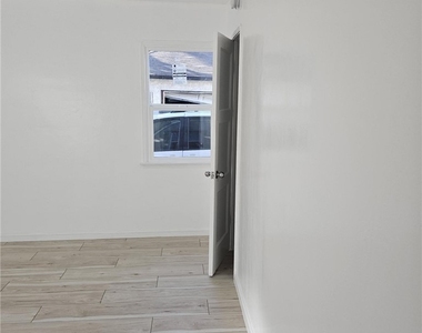1310 W 89th Street - Photo Thumbnail 15