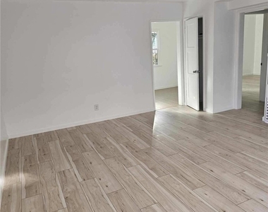 1310 W 89th Street - Photo Thumbnail 10