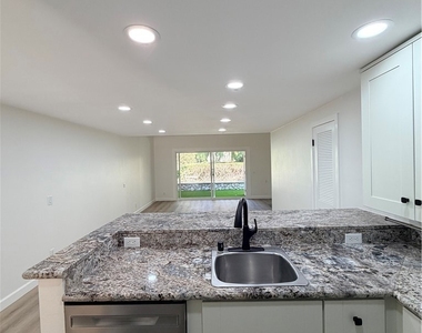 23551 Avenida La Caza #129 - Photo Thumbnail 4