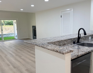 23551 Avenida La Caza #129 - Photo Thumbnail 7