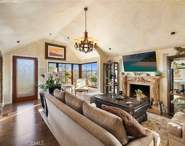 486 Holly Street - Photo Thumbnail 3