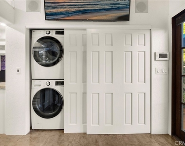 486 Holly Street - Photo Thumbnail 20