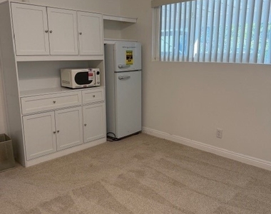 1502 Mariposa - Photo Thumbnail 5