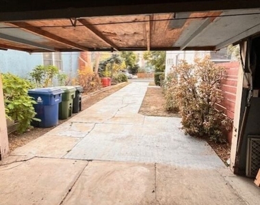 4354 Coolidge Avenue - Photo Thumbnail 63