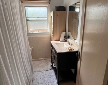 4354 Coolidge Avenue - Photo Thumbnail 13