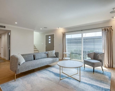 1342 Stanford Street - Photo Thumbnail 3