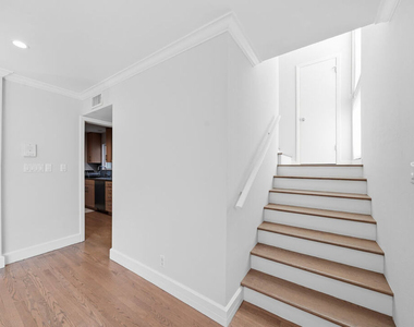 1342 Stanford Street - Photo Thumbnail 11