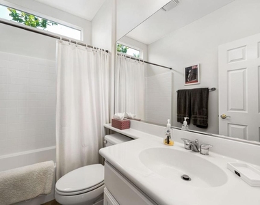 60224 Honeysuckle Street - Photo Thumbnail 25