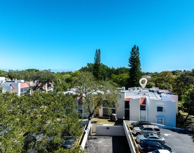 606 Nw 13th Street - Photo Thumbnail 1