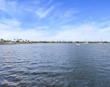 122 S Lake Drive - Photo Thumbnail 39