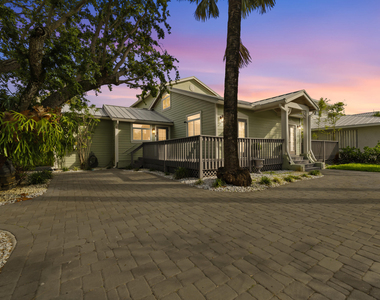 122 S Lake Drive - Photo Thumbnail 24