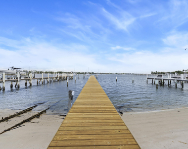 122 S Lake Drive - Photo Thumbnail 44