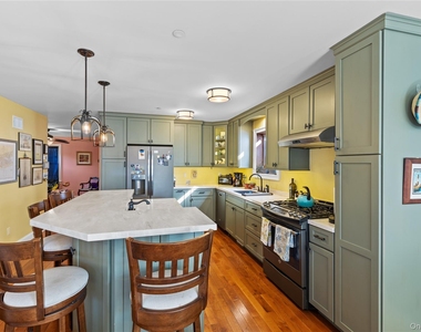 62 Delaware Avenue - Photo Thumbnail 4