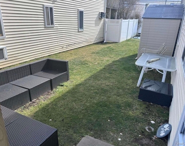 518 E Penn Street - Photo Thumbnail 13
