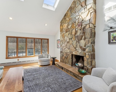2905 Private Road - Photo Thumbnail 4