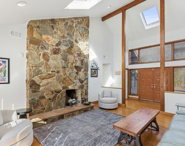 2905 Private Road - Photo Thumbnail 3