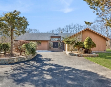 2905 Private Road - Photo Thumbnail 2