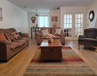 90 West Market - Photo Thumbnail 5