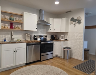 90 West Market - Photo Thumbnail 9
