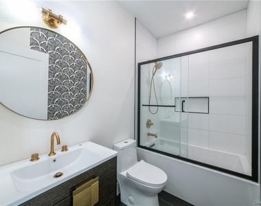 23 Poplar Street - Photo Thumbnail 27