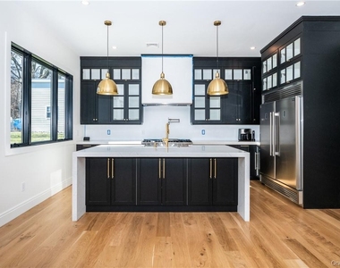 23 Poplar Street - Photo Thumbnail 4