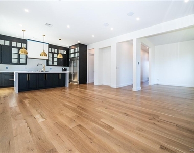 23 Poplar Street - Photo Thumbnail 1