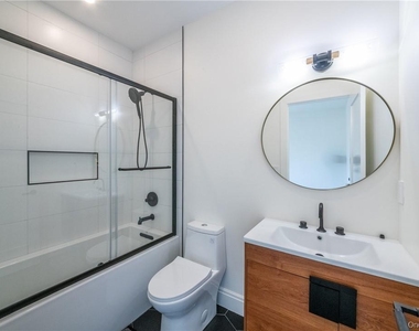 23 Poplar Street - Photo Thumbnail 24