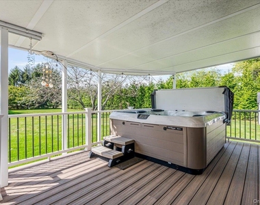 525 Rocky Point Road - Photo Thumbnail 26
