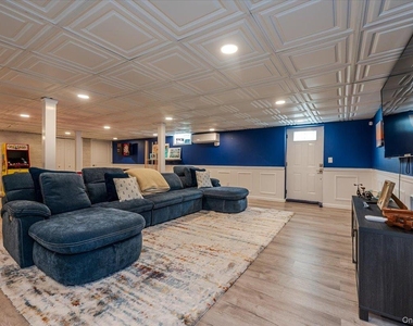 525 Rocky Point Road - Photo Thumbnail 14