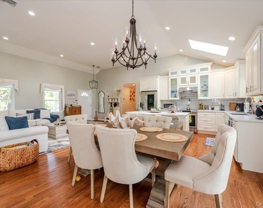 525 Rocky Point Road - Photo Thumbnail 12