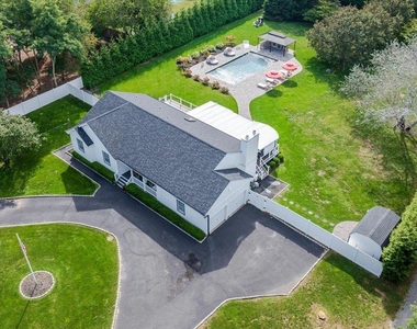 525 Rocky Point Road - Photo Thumbnail 1