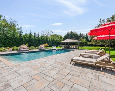 525 Rocky Point Road - Photo Thumbnail 2
