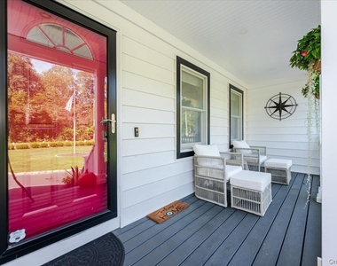 525 Rocky Point Road - Photo Thumbnail 8