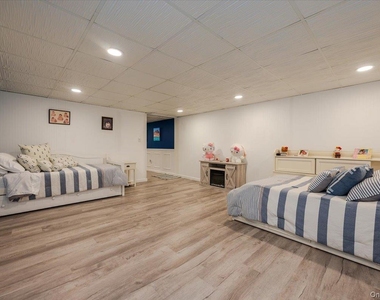 525 Rocky Point Road - Photo Thumbnail 22