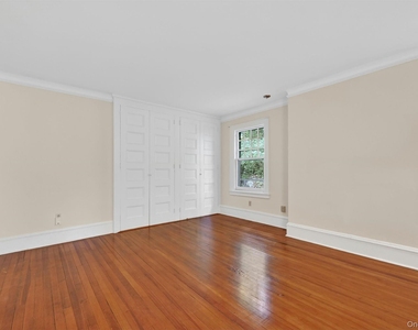 27 Webb Lane - Photo Thumbnail 17
