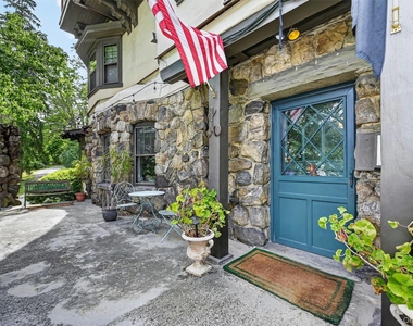 27 Webb Lane - Photo Thumbnail 3