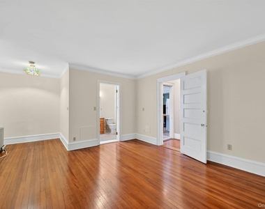 27 Webb Lane - Photo Thumbnail 18