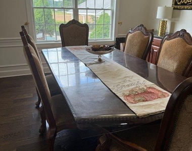 209 Samuel Court - Photo Thumbnail 24