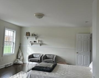 209 Samuel Court - Photo Thumbnail 46