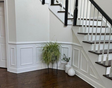 209 Samuel Court - Photo Thumbnail 29