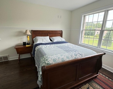 209 Samuel Court - Photo Thumbnail 41