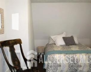 272 Lake Avenue - Photo Thumbnail 38