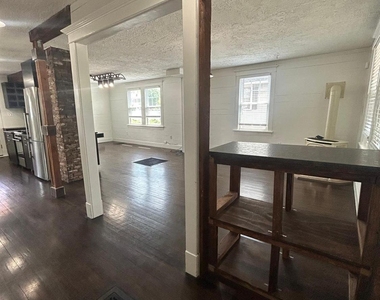 272 Lake Avenue - Photo Thumbnail 19