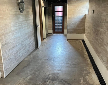 272 Lake Avenue - Photo Thumbnail 22