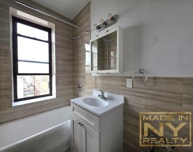 35-07 32nd Street - Photo Thumbnail 3