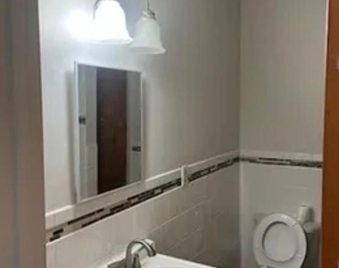 1105 Franklin Street - Photo Thumbnail 8