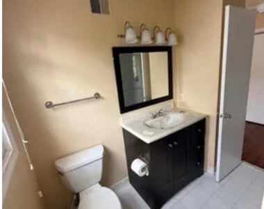 1105 Franklin Street - Photo Thumbnail 10
