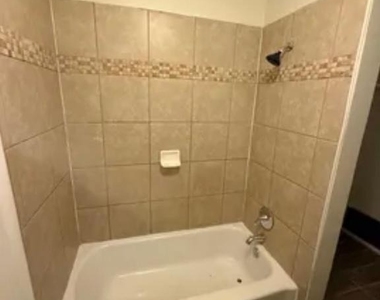 1105 Franklin Street - Photo Thumbnail 11