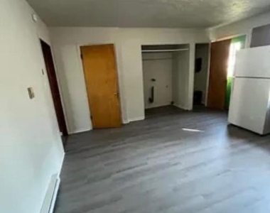 1105 Franklin Street - Photo Thumbnail 1